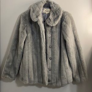LAST CHANCE!! Forever 21 Fur Coat